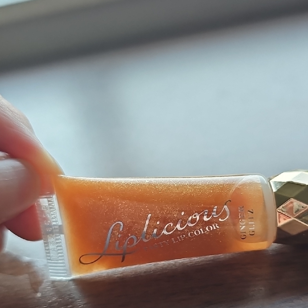 New Bath & Body Works Liplicious Gold Lip Gloss Ginger Glitz Discontonued - Picture 3 of 4